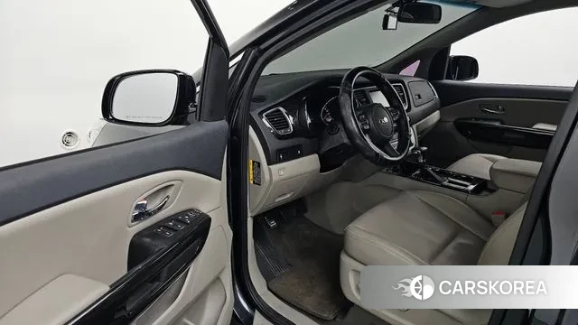 Kia The New Carnival id 3557435 из Кореи 19