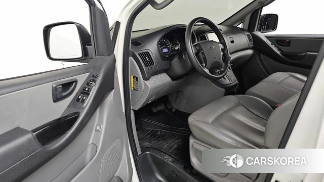 Hyundai The New Grand Starex id 4446854 из Кореи 29