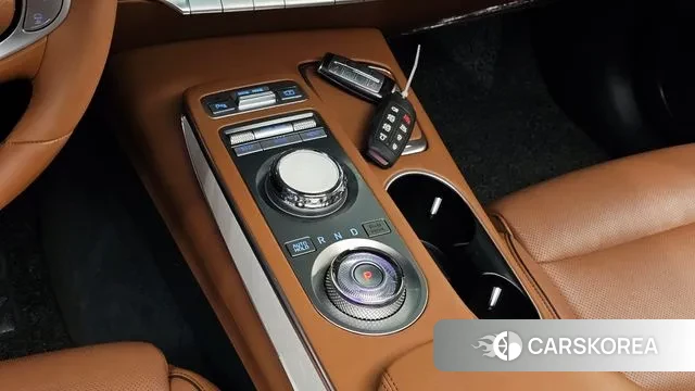 Genesis GV70 id 3395610 из Кореи 19