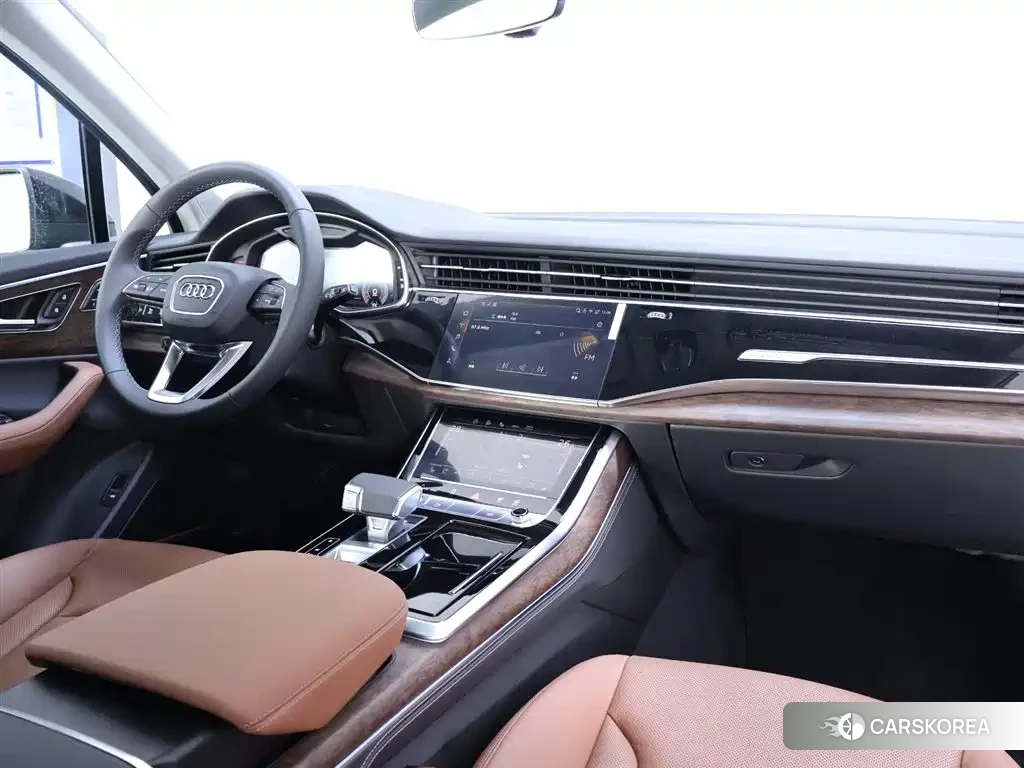 Audi Q7 id 4589506 из Китая 23