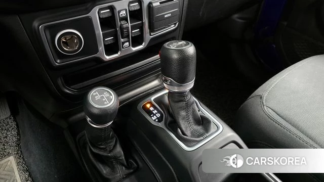 Jeep Wrangler (JL) id 4232975 из Кореи 19