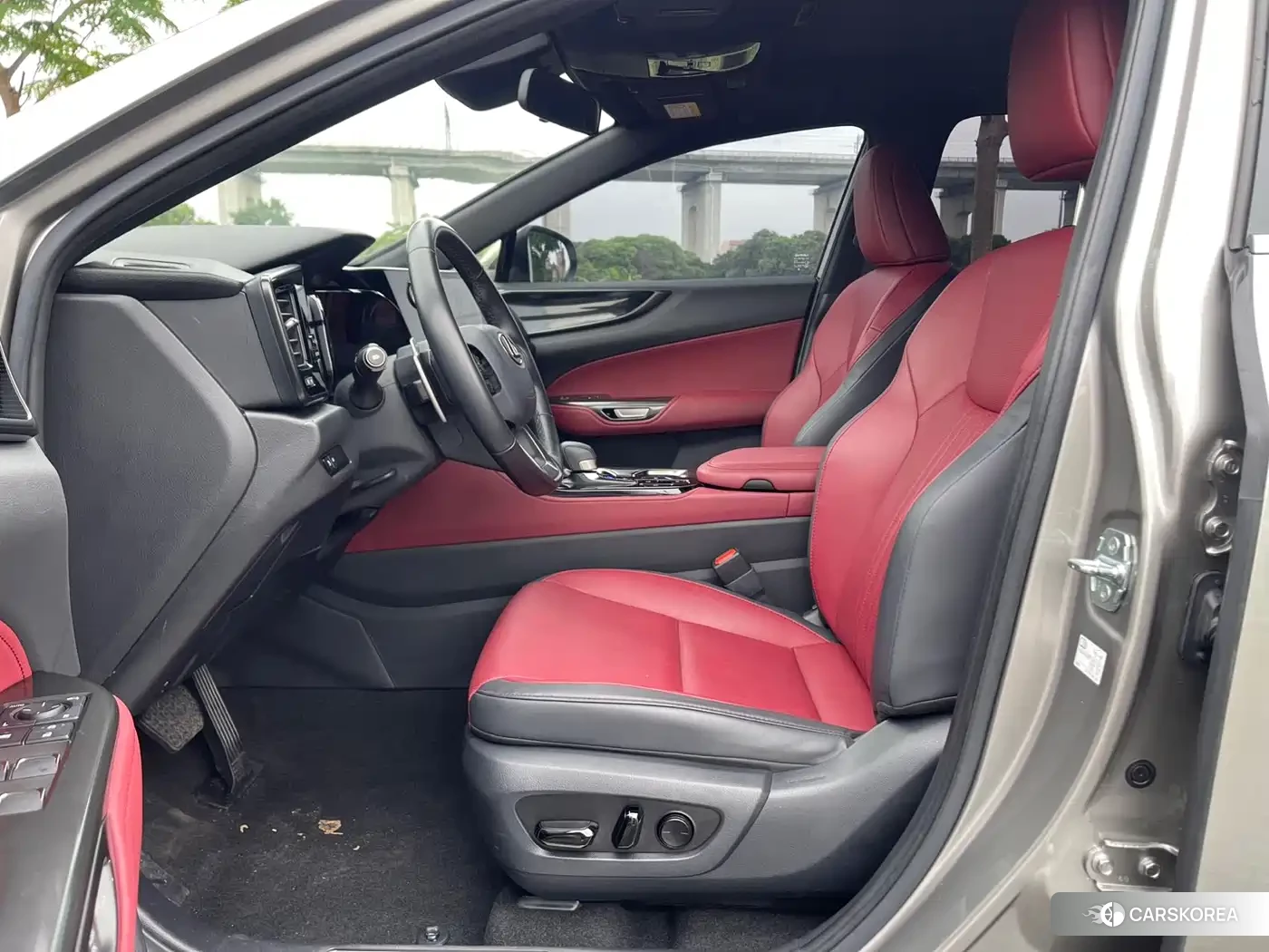 Lexus NX id 4622641 из Китая 28