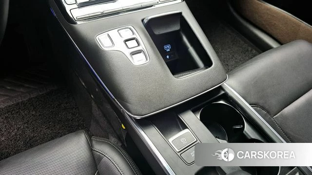 Hyundai The New Grandeur IG Hybrid id 4355356 из Кореи 32