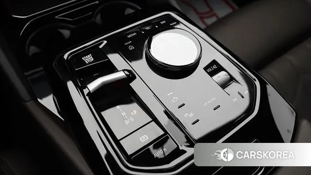 BMW 5 Series (G60) id 3620142 из Кореи 19