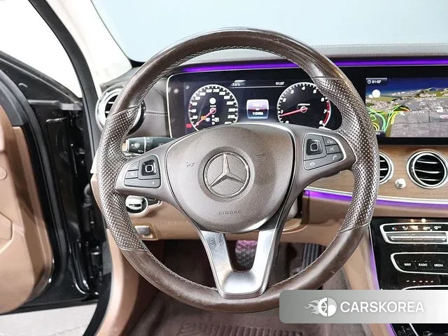 Mercedes-Benz E-Class W213 id 3656781 из Кореи 19