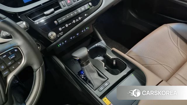 Lexus ES300h 7th generation id 3850806 из Кореи 16