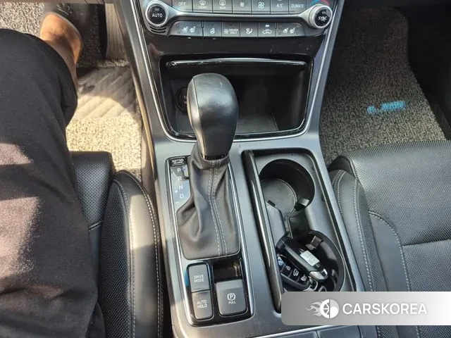 Hyundai Grandeur IG Hybrid id 3198521 из Кореи 18