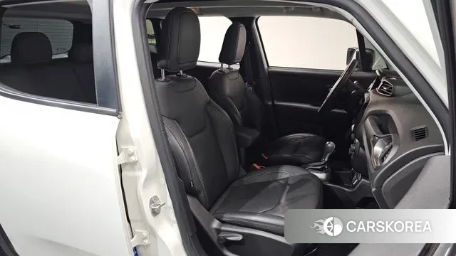 Jeep Renegade id 3601165 из Кореи 19