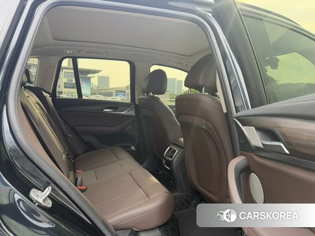 BMW X3 id 4394039 из Китая 16