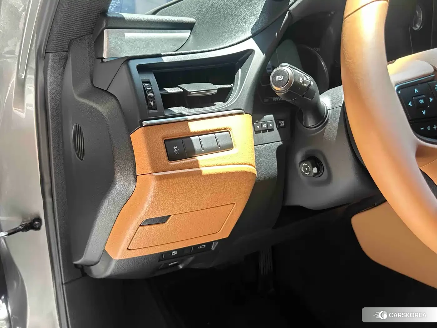 Lexus ES id 4686048 из Китая 19