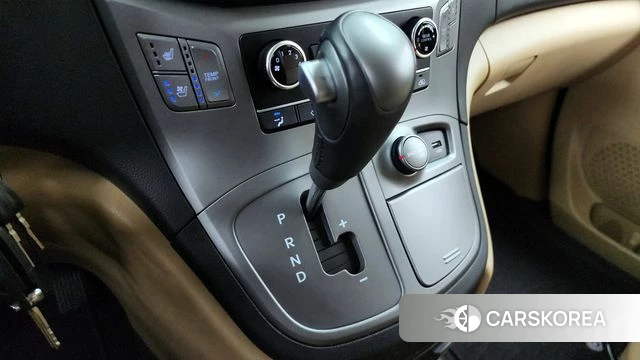Hyundai The New Grand Starex id 4416306 из Кореи 32