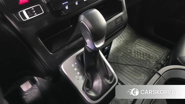 Hyundai Staria id 4186918 из Кореи 19