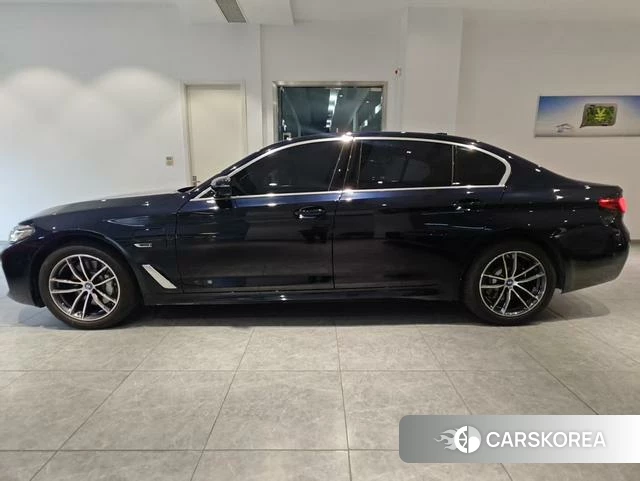 BMW 5 series PHEV id 3857164 из Китая 11