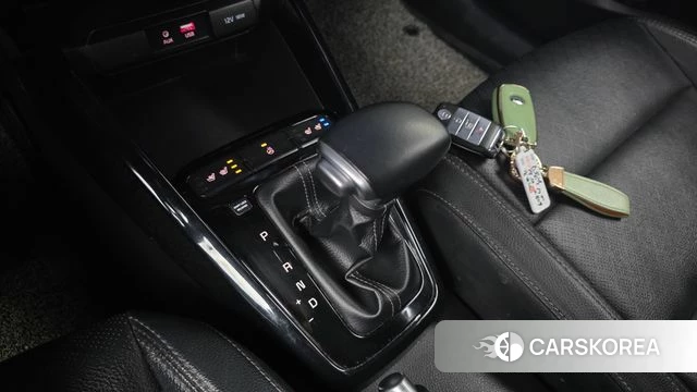 Kia Stonic id 3955630 из Кореи 19