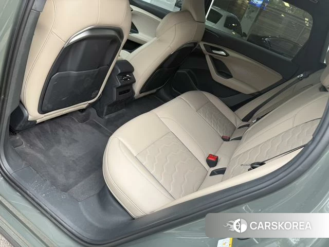 Audi Q6L e-tron id 4272552 из Китая 9