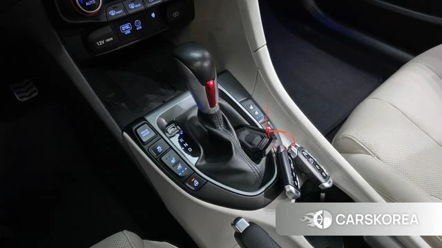 Hyundai Veloster (JS) id 4203959 из Кореи 29