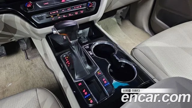 Kia The New Carnival id 2928099 из Кореи 19