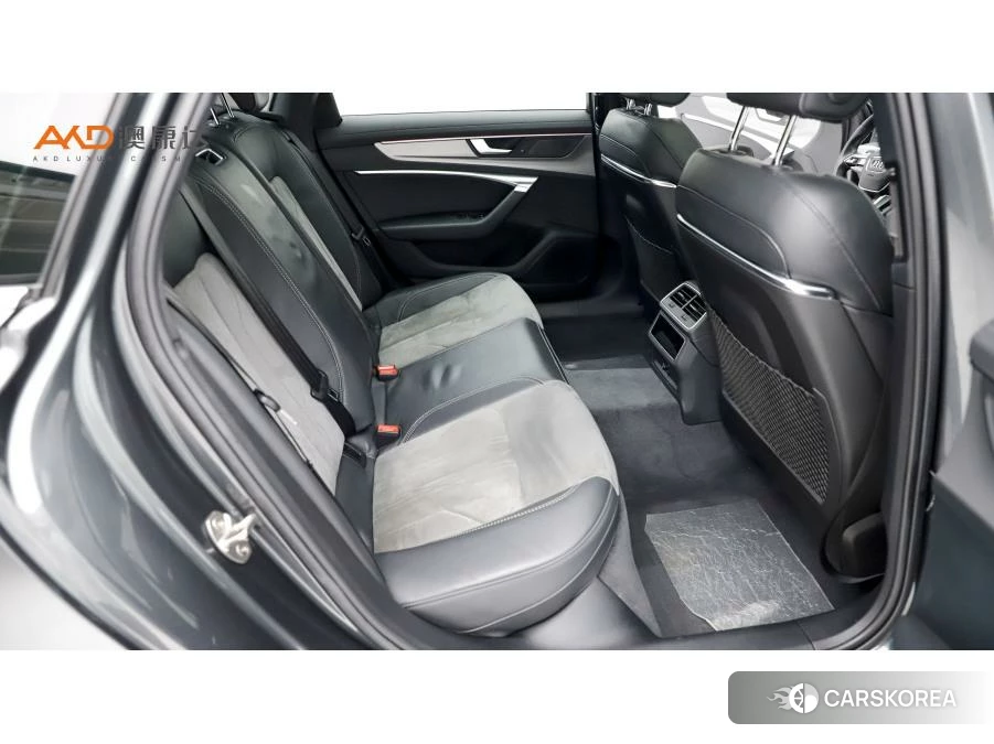Audi A6L id 4419465 из Китая 9