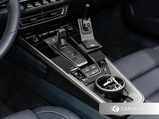 Porsche 911(992) id 3838629 из Кореи 19