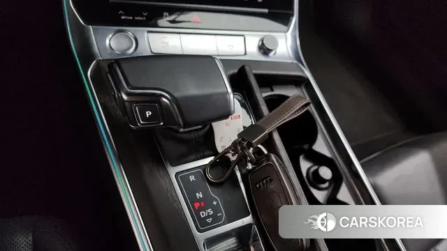 Audi A6 (C8) id 3546529 из Кореи 19