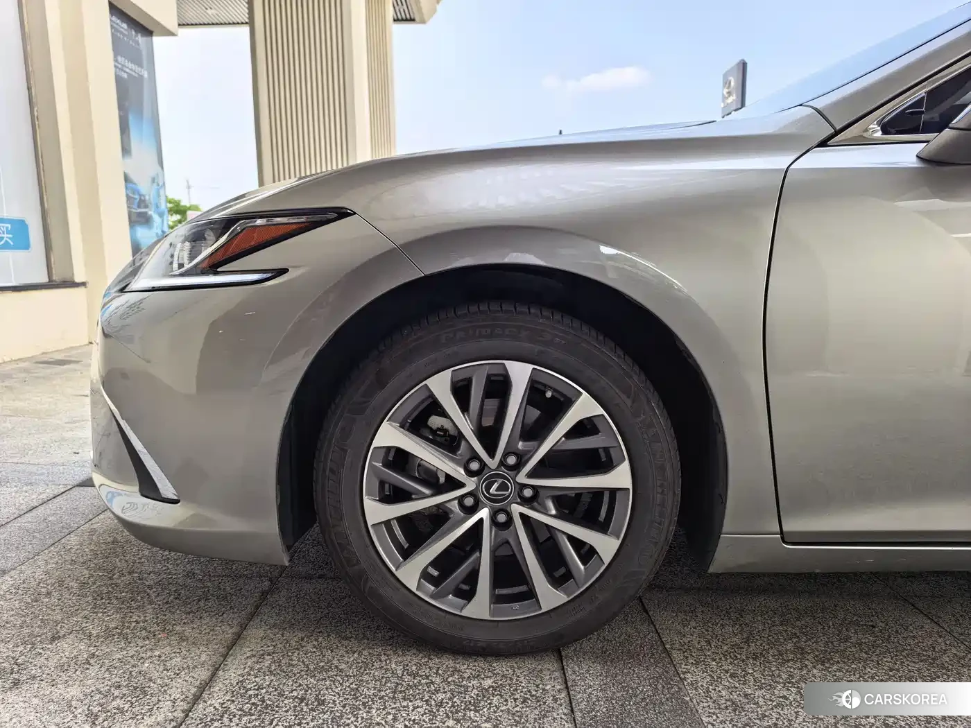 Lexus ES id 4546018 из Китая 11