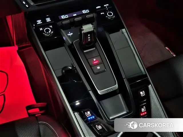 Porsche 911(992) id 3041847 из Кореи 19