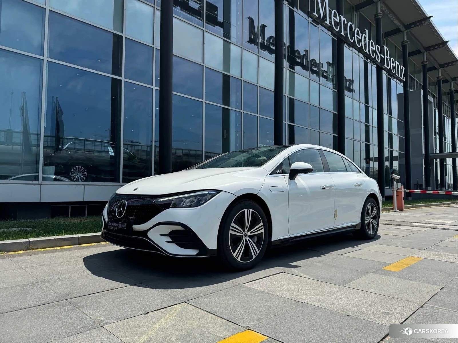 Mercedes-Benz EQE id 4485309 из Китая 15