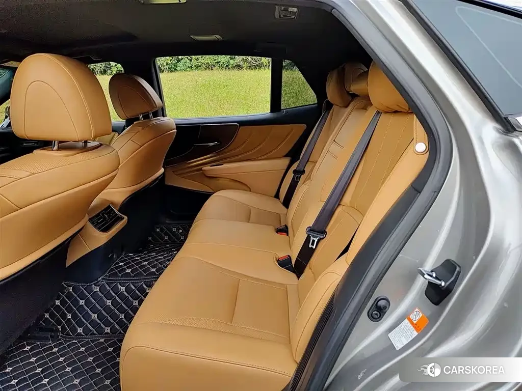 Lexus LS id 4600604 из Китая 9