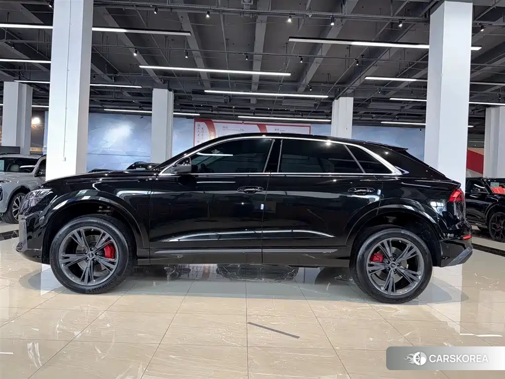 Audi Q8 id 4576662 из Китая 25