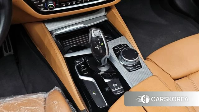 BMW 5 Series (G30) id 4642973 из Кореи 30