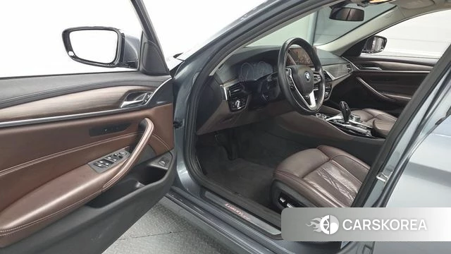 BMW 5 Series (G30) id 4620271 из Кореи 30