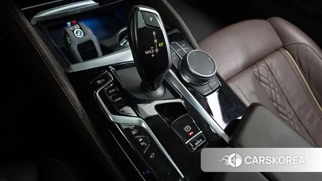 BMW 5 Series (G30) id 3263627 из Кореи 19