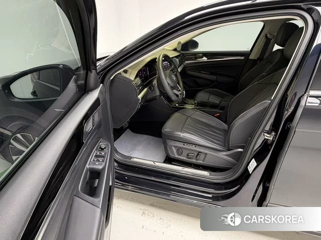 Volkswagen Passat id 4365827 из Китая 16