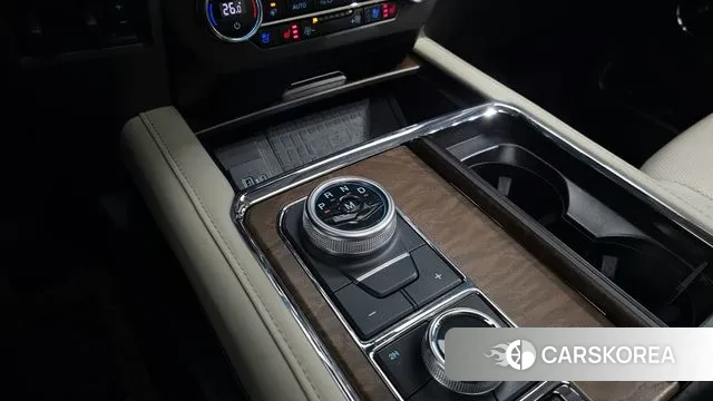 Ford Expeditation id 3735897 из Кореи 19