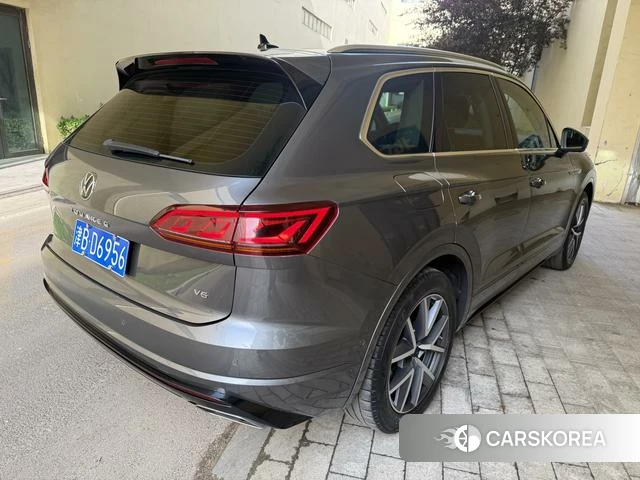 Volkswagen Touareg id 4380671 из Китая 9