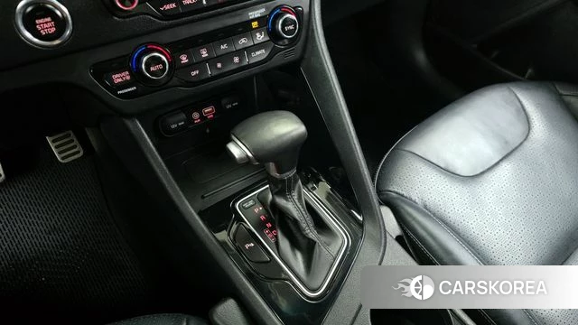 Kia Niro id 3917272 из Кореи 19