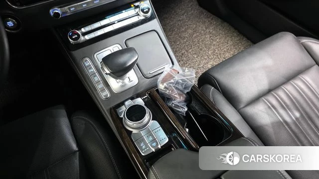 Genesis G90 id 4856098 из Кореи 19