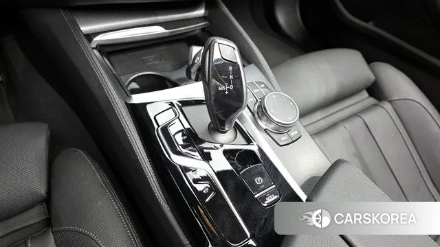 BMW 5 Series (G30) id 3053159 из Кореи 19