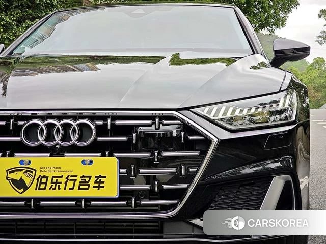 Audi A7L id 4335345 из Китая 26