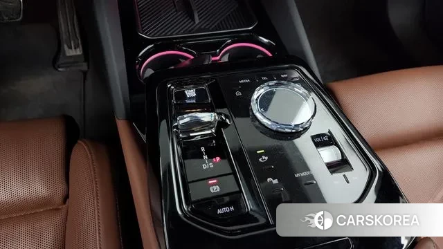 BMW 5 Series (G60) id 3507618 из Кореи 19