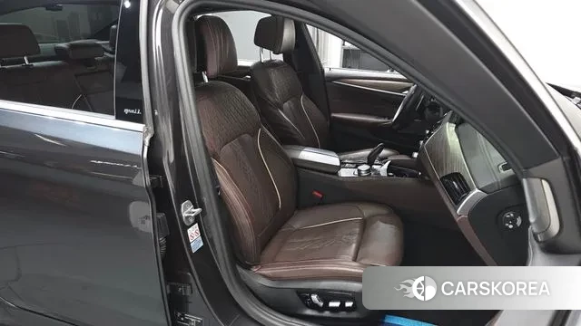 BMW 5 Series (G30) id 3493852 из Кореи 19