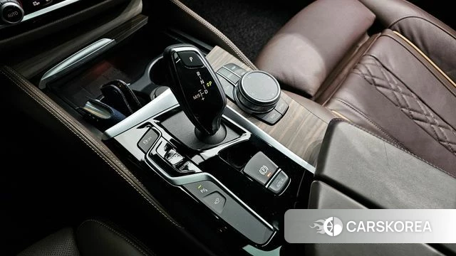 BMW 5 Series (G30) id 3844081 из Кореи 19