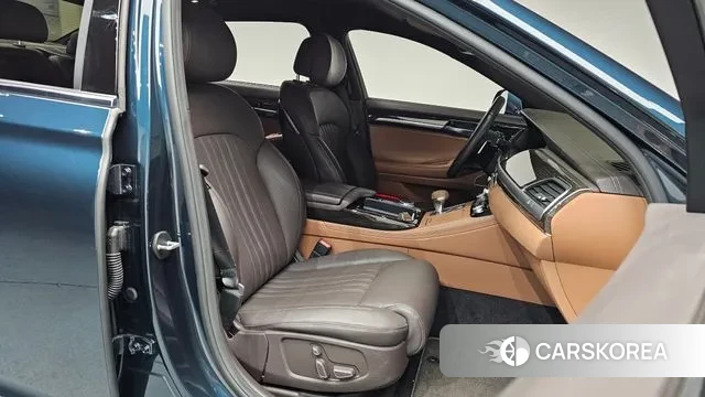 Genesis G90 id 3697818 из Кореи 19