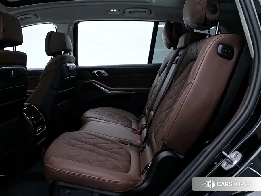 BMW X7 id 4653898 из Китая 15