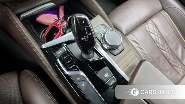 BMW 5 Series (G30) id 3558134 из Кореи 19