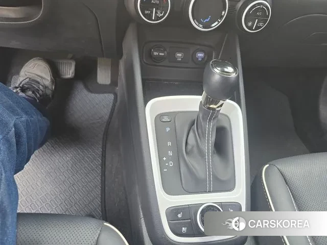 Hyundai Venue id 3676662 из Кореи 15