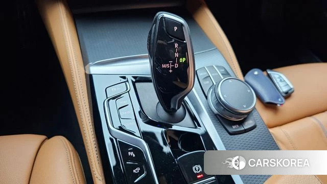 BMW 5 Series (G30) id 4201386 из Кореи 31
