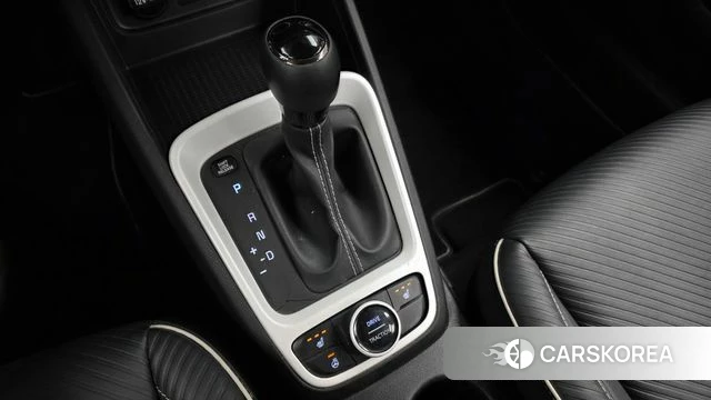 Hyundai Venue id 4458903 из Кореи 29