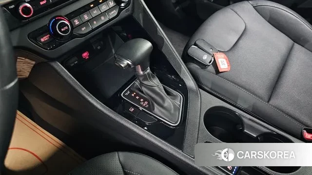 Kia The New Niro id 3038857 из Кореи 19