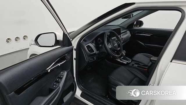 Kia Seltos id 3884168 из Кореи 19